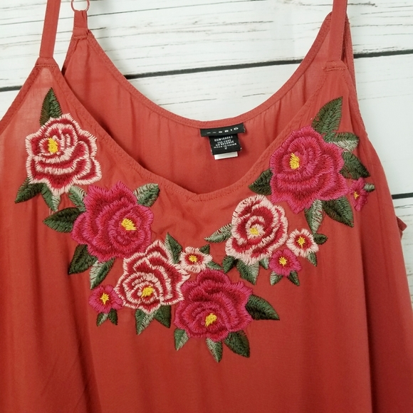 Torrid | Burnt Orange Embroidered Floral Tank Top - Picture 4 of 7